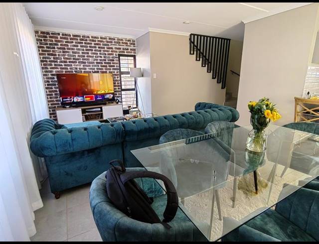 4 BEDROOM HOUSE FOR SALE IN LOTUS GARDENS